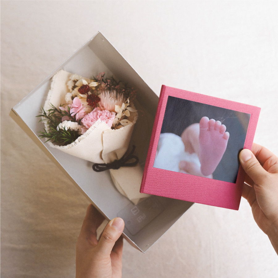 產品圖 Mini精裝+花束禮盒 母親 03 產品圖 Mini精裝+花束禮盒 母親 03